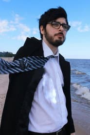 Victor Barcellos Schiavon dans le rôle de Yun Li