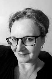 Karla Štaubertová في دور Mother