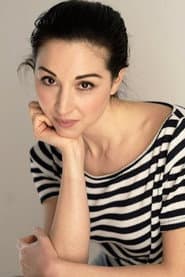 Giulia Rinallo في دور Customer