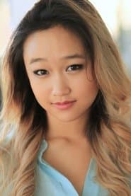Cathy Ang dans le rôle de Glee Tanaka