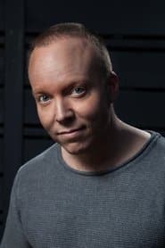 Tomas Blomberg as Arcade Gamer