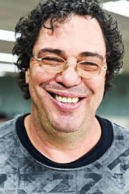 Walter Casagrande Júnior dans le rôle de Self