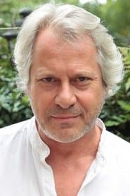 Murat Onuk as Cemal