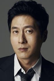 Kim Joo-hyuk as Hong Du-shik