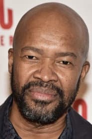 Leon Addison Brown dans le rôle de Steven Joyner