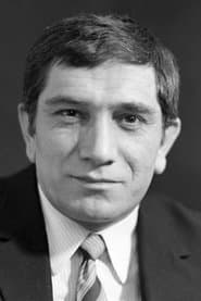 Armen Dzhigarkhanyan as Serob