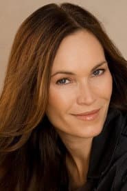 Lisa Stothard dans le rôle de Blaire