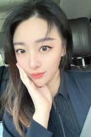 陈雨薇 as Shirley