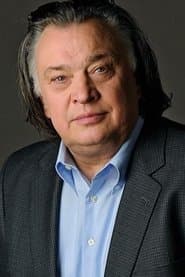 Bernd Stegemann في دور Georg Erlsberg
