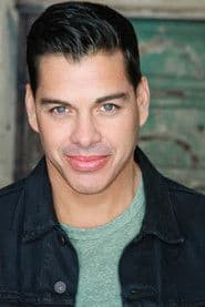Scott Hamm Duenas في دور Bobby Church