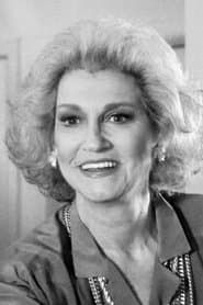 Suzanne Shepherd في دور Hospital Receptionist
