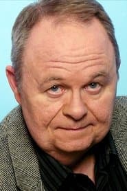Van Epperson dans le rôle de Night Staff