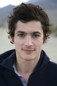 Aaron Michael Davies في دور Griff