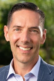 Douglas Axe في دور Self