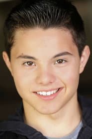 Zach Callison dans le rôle de Prince James (voice)