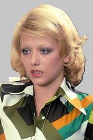 Martine Azencot في دور Joëlle