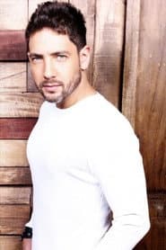 Felipe Calero as Carlos