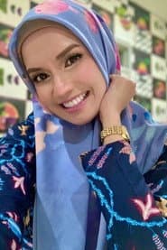 Faezah Elai dans le rôle de Sofea