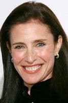 Mimi Rogers dans le rôle de Dr. Maureen Robinson