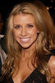 Melissa Schuman dans le rôle de Erica Baker