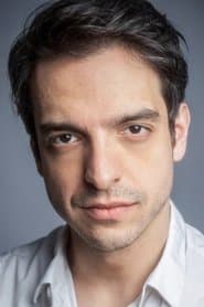 Ionut Grama dans le rôle de Stefan