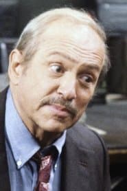 Stefan Gierasch dans le rôle de Edgar DeWitt