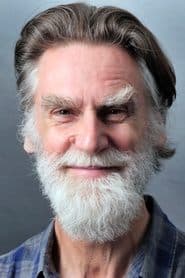 Peter MacQueen dans le rôle de Captain