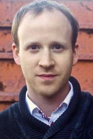 Brandon Sauve dans le rôle de Ted Field