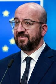 Charles Michel dans le rôle de Self