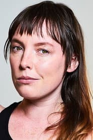 Amelia Meath dans le rôle de Tara
