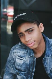 Bryce Xavier في دور Logan French