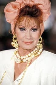 Evelyn Gressmann as Marlene van den Kampen
