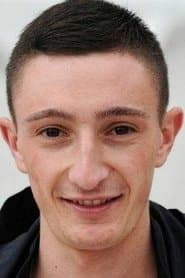 Ciro Petrone dans le rôle de Ciro