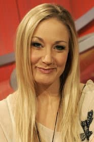 Janine Kunze في دور Sarah