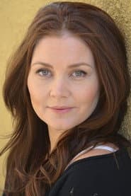 Sally McDonald dans le rôle de Ruth