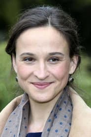 Henriette Heinze dans le rôle de Gina