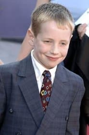 Patrick Louis في دور Howard Braddock