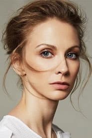 Anastasia Stashkevich dans le rôle de Emeralds (Leading couples)