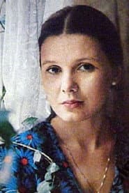 Надежда Шумилова في دور midwife