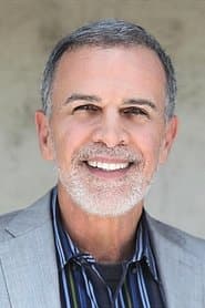 Tony Plana dans le rôle de Martinez
