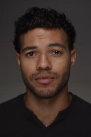 Richard Blackmon في دور Ethan Mason