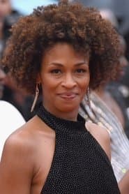Rachel Khan dans le rôle de Mère de famille