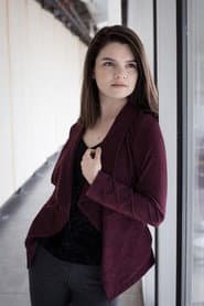 Amy Carter في دور Claire Flores