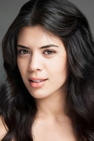Deniz Arna dans le rôle de Genç Popuç