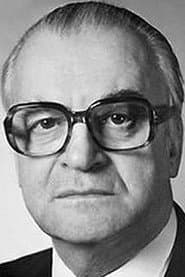 Ervin Knausmyuller as major Heinz