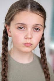Sophie Sloan في دور Aurora