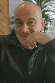 Goran Stojanovski dans le rôle de Mitko