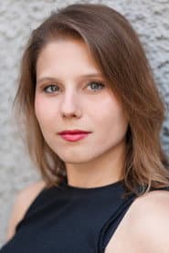 Alice Lussiana Parente dans le rôle de Rachel Blackwood