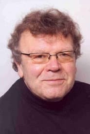Carl-Hermann Risse as Straßenbahnfrager