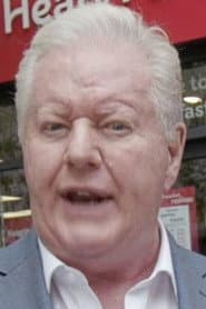 Julian Simmons في دور Self - UTV Continuity announcer